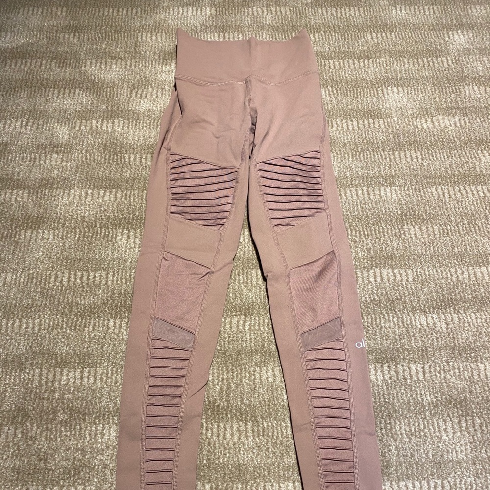 Alo Yoga Moto Leggings